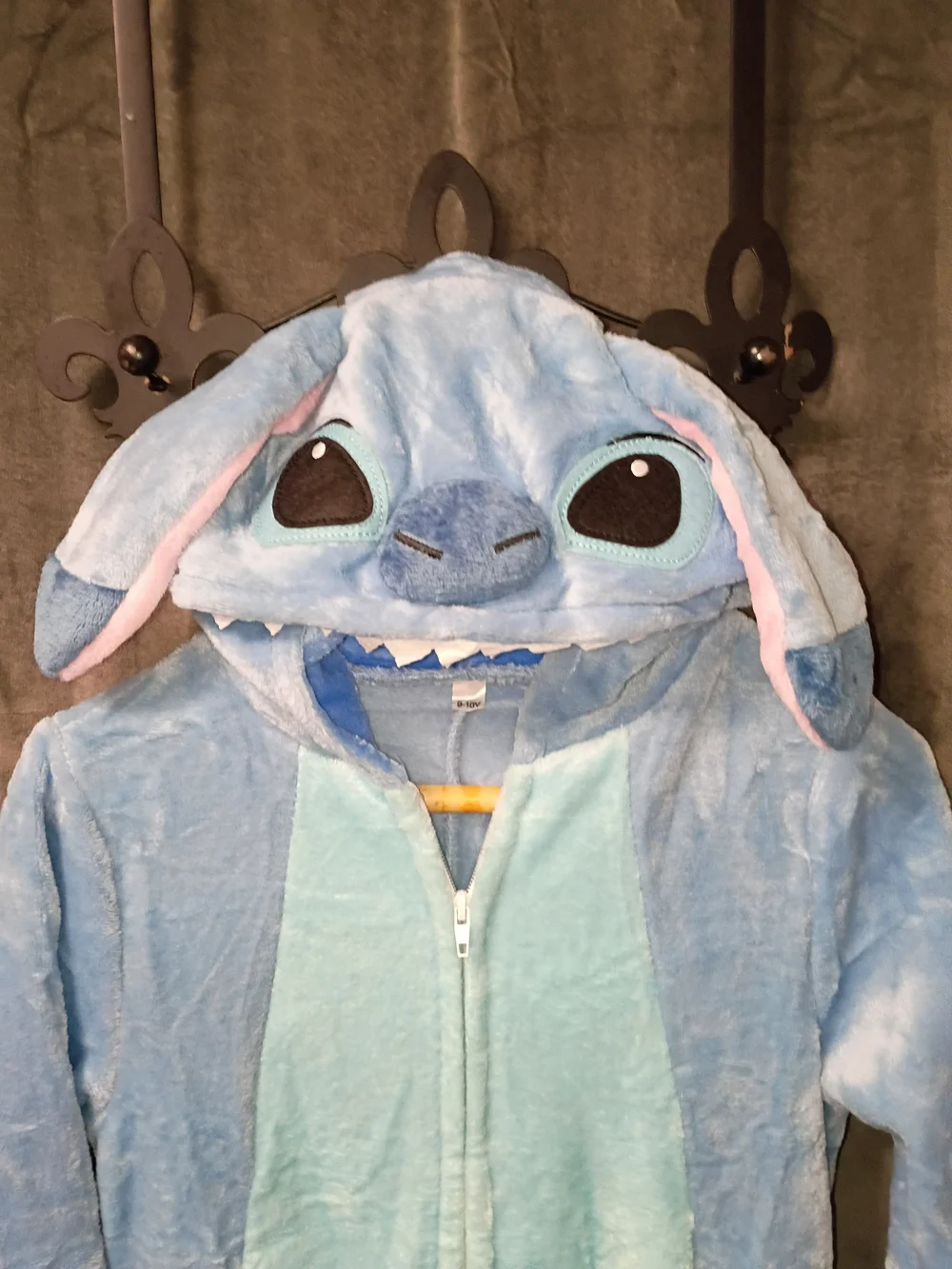 Stitch Character Hooded Kids Onesie Size 9-10 Years NWOT P2P 15 In